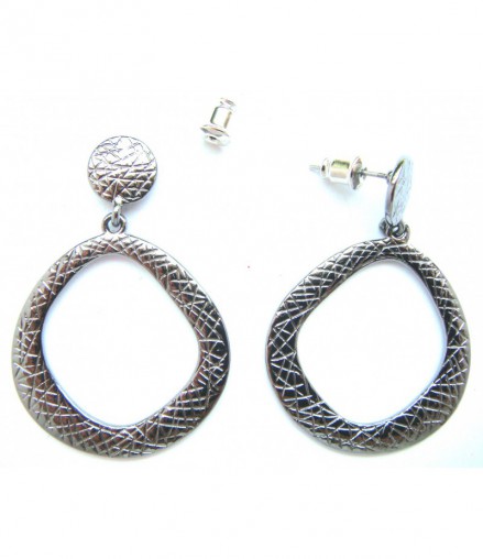 boucles d'oreilles fantaisie pendant carré argenté