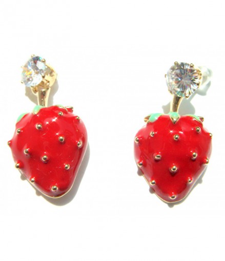 Boucles d'oreilles fraises sur montures dorées et strass