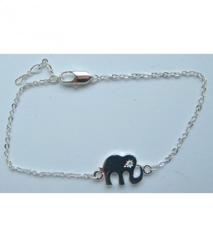 Eléphant argenté sur chainette, _il strass