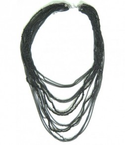 Collier multi chaines et perles noires