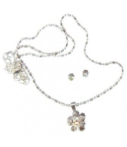 Pendentif fleur strass sur chaine et boucles d'oreilles strass