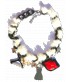 Fourrure, chaine et pendentifs, étonnant